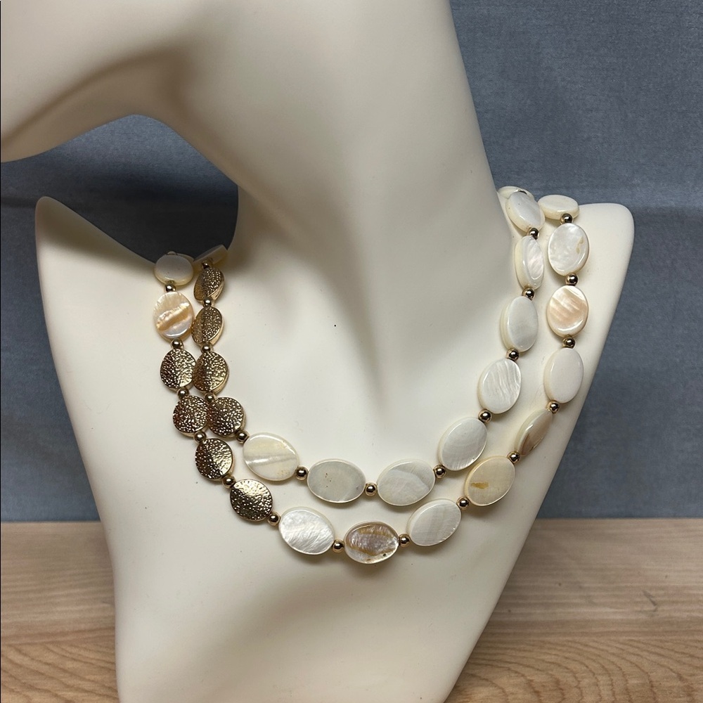 Elegant mother and pearls Gold and Cream Necklace